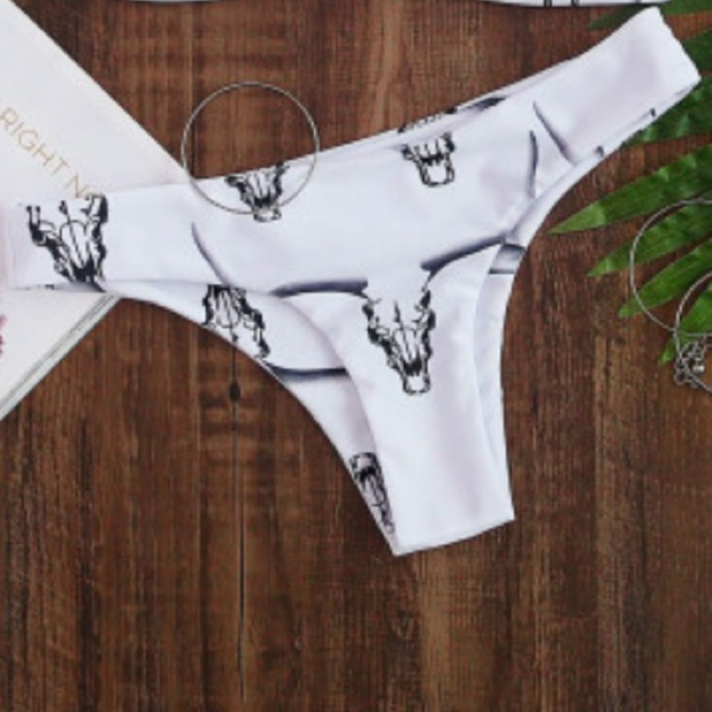 Bikini bottoms
